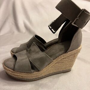 Women's Grey wedge heels